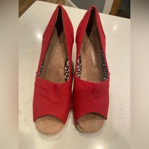 Red Toms Wedges Size 9